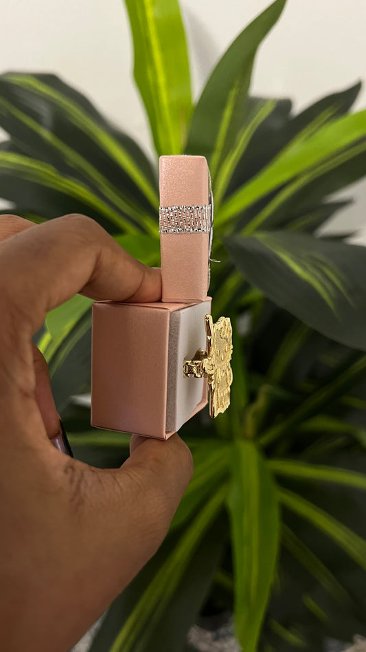 Ak Hk ring