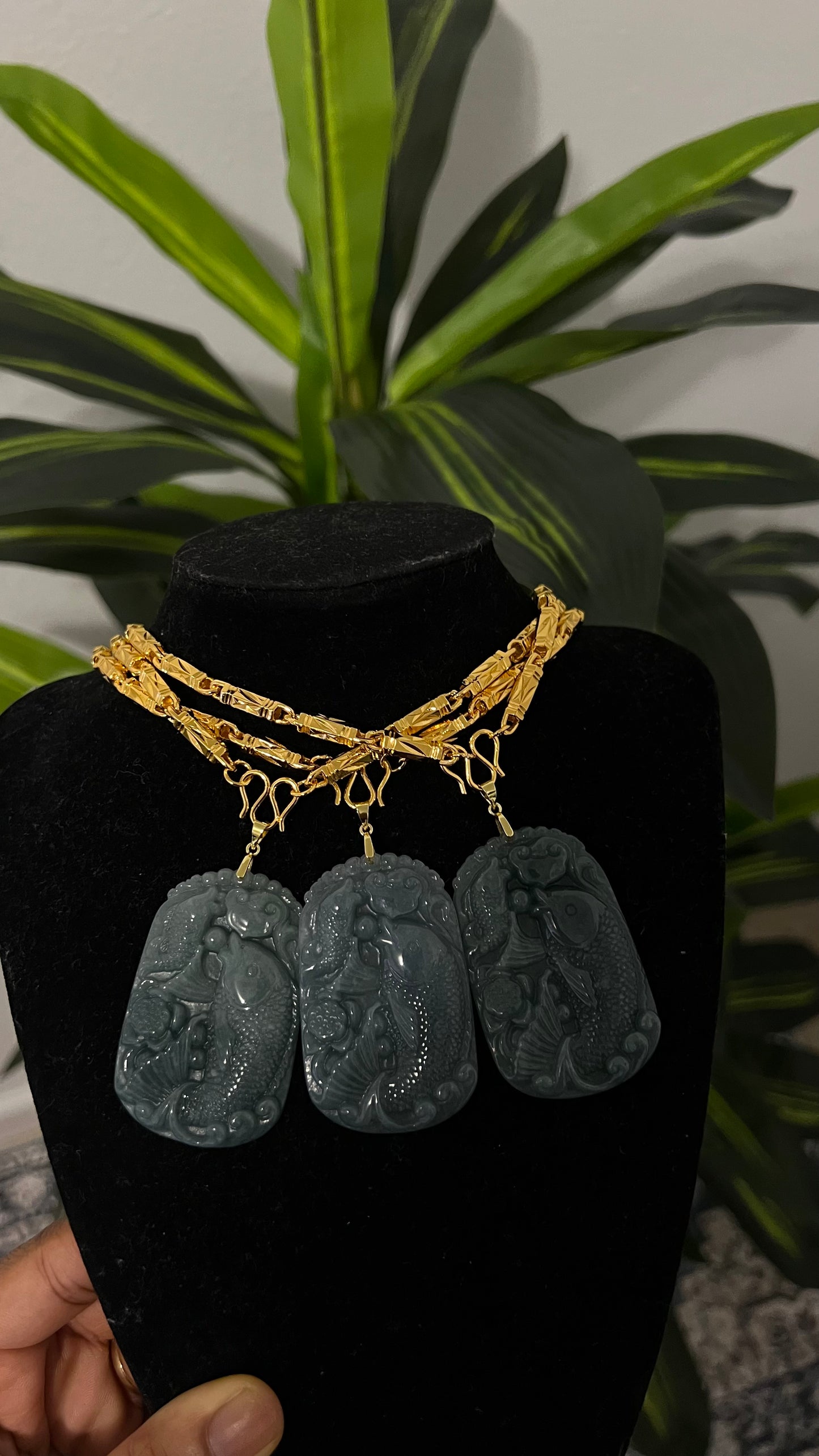 Coi fish necklace